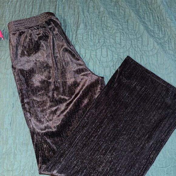 Vince Camuto Black Velvet Straight-Leg Jeans - Picture 3 of 3